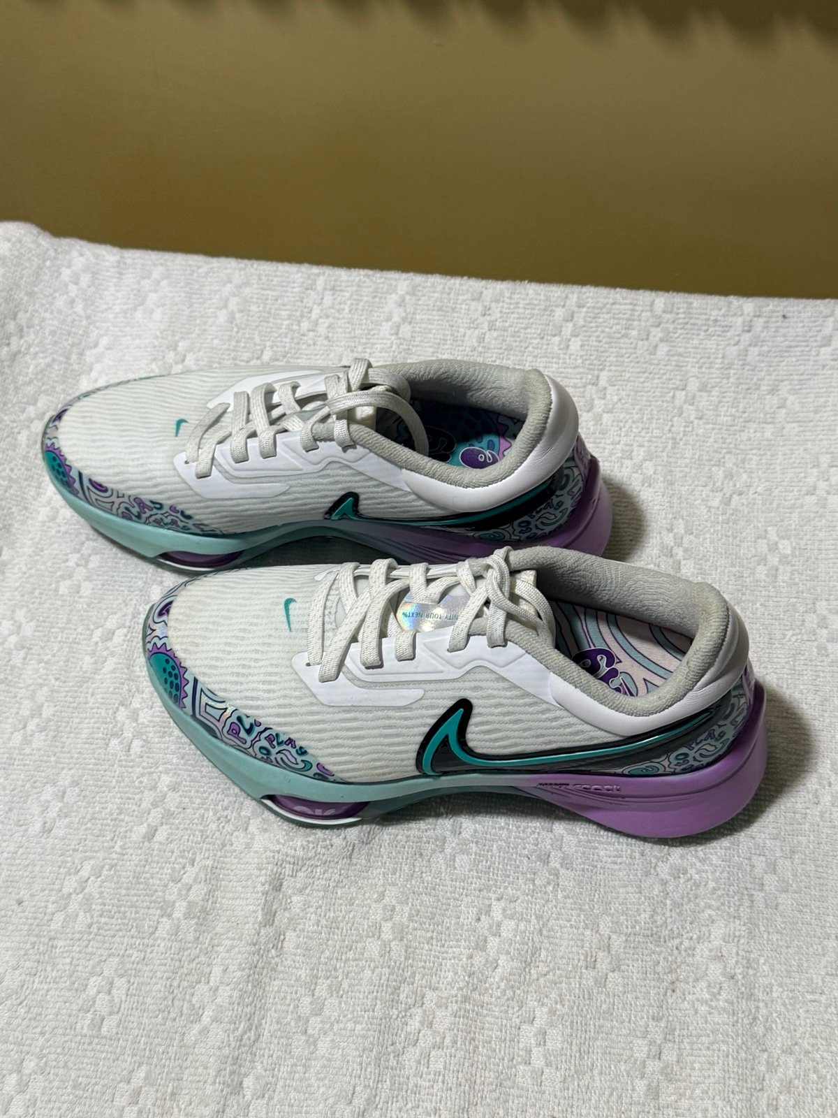 Size 4 Nike Air Zoom Infinity Tour NEXT% NRG Live to Play, Play to Live