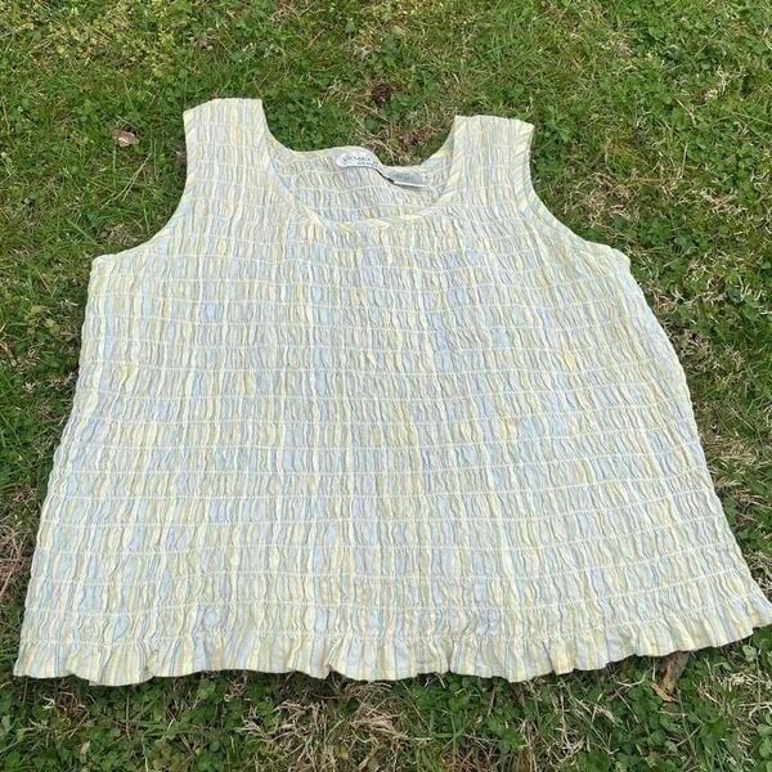Victoria Jones Woman Yellow Smocked Tank | 1X