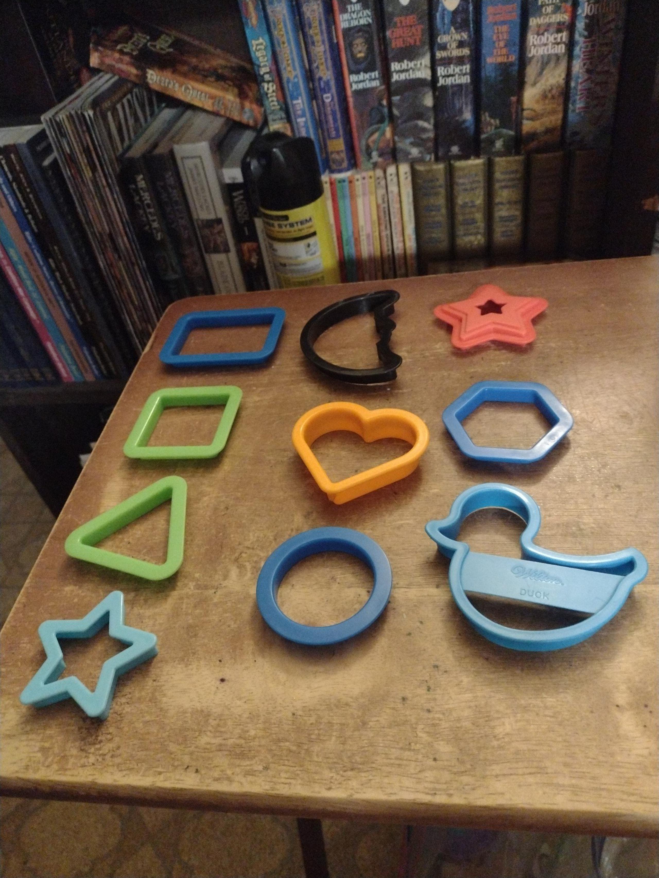 10 plastic Cookie Cutters