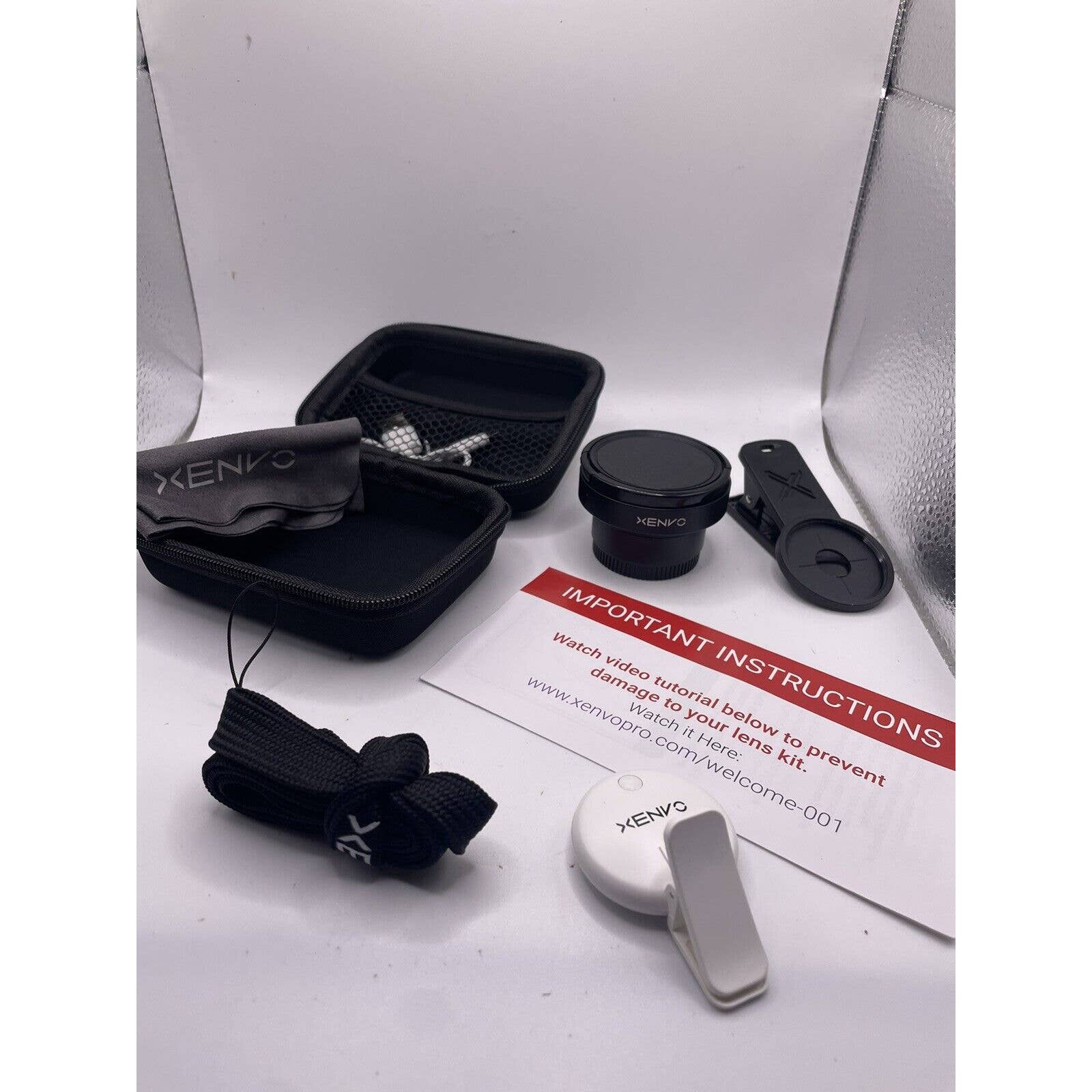 Xenvo WML-45 Smartphone Pro Lens Kit and Glowclip Led Light