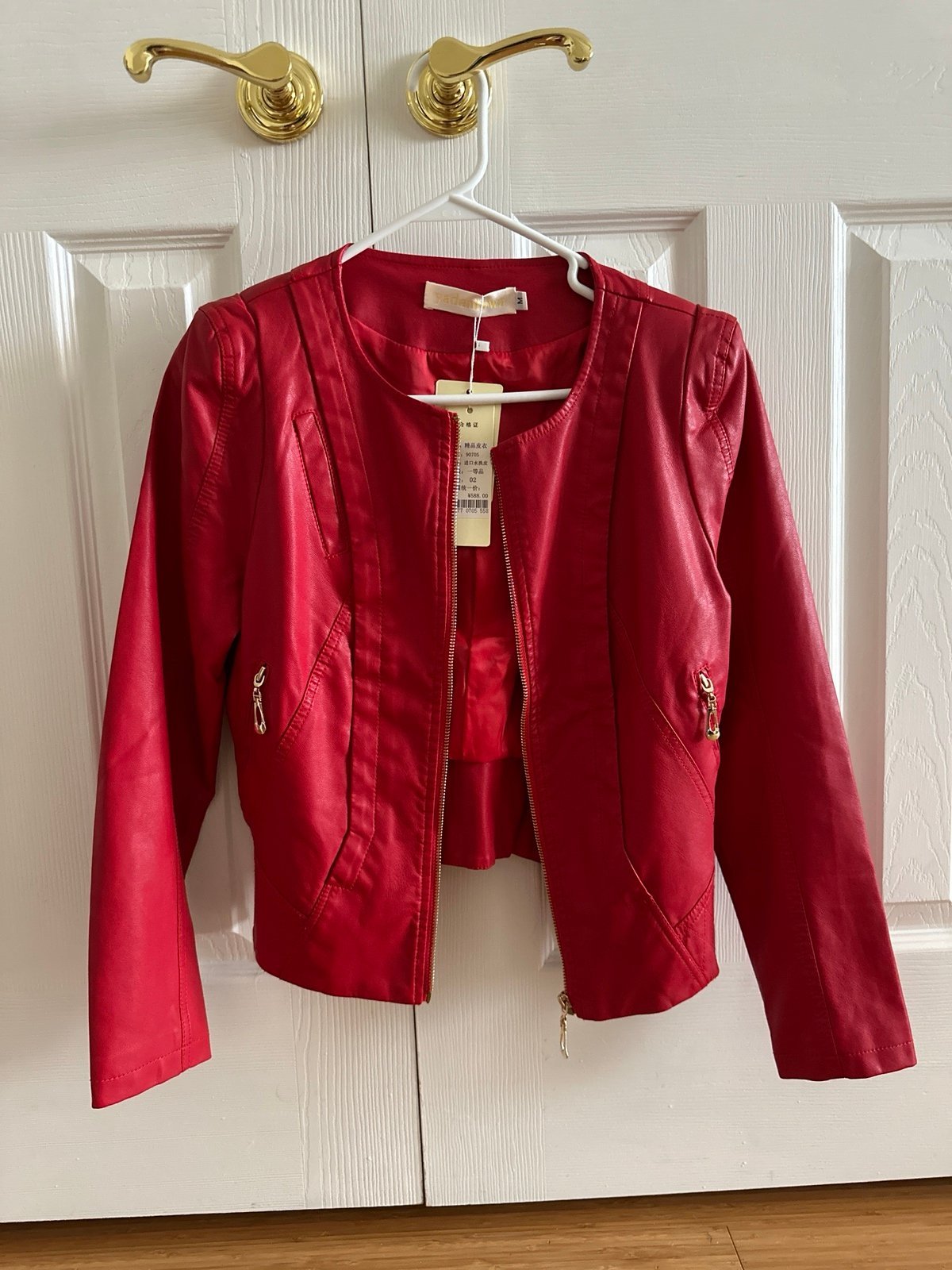 Yadanluwa red leather jacket