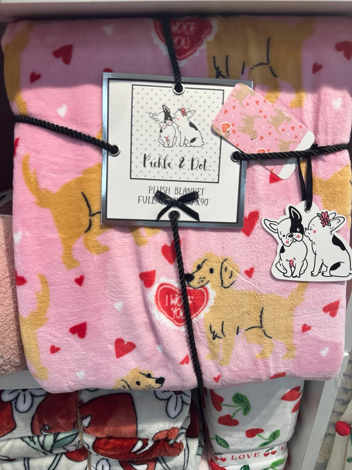 Pink Valentine’s Day Golden Retriever Full/Queen Blanket 90x90