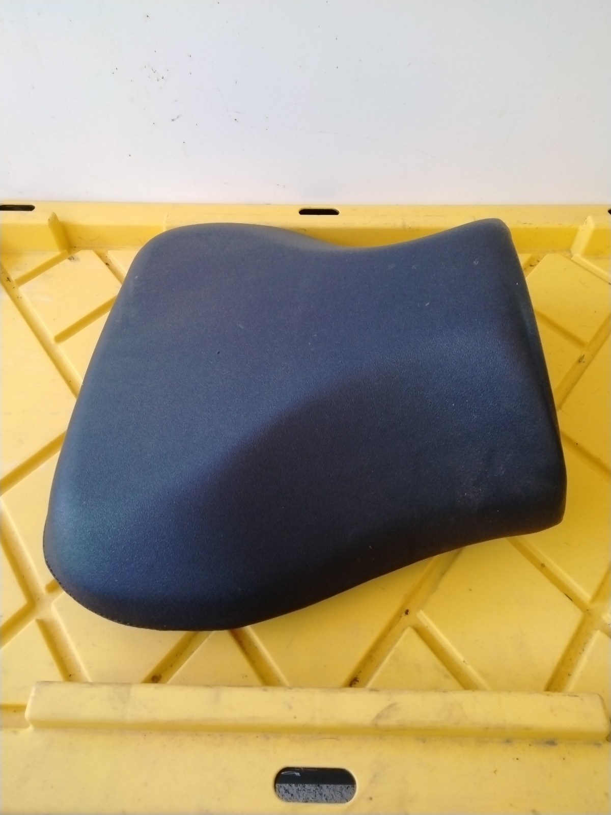 1999 Suzuki tl1000 front driver's seat
