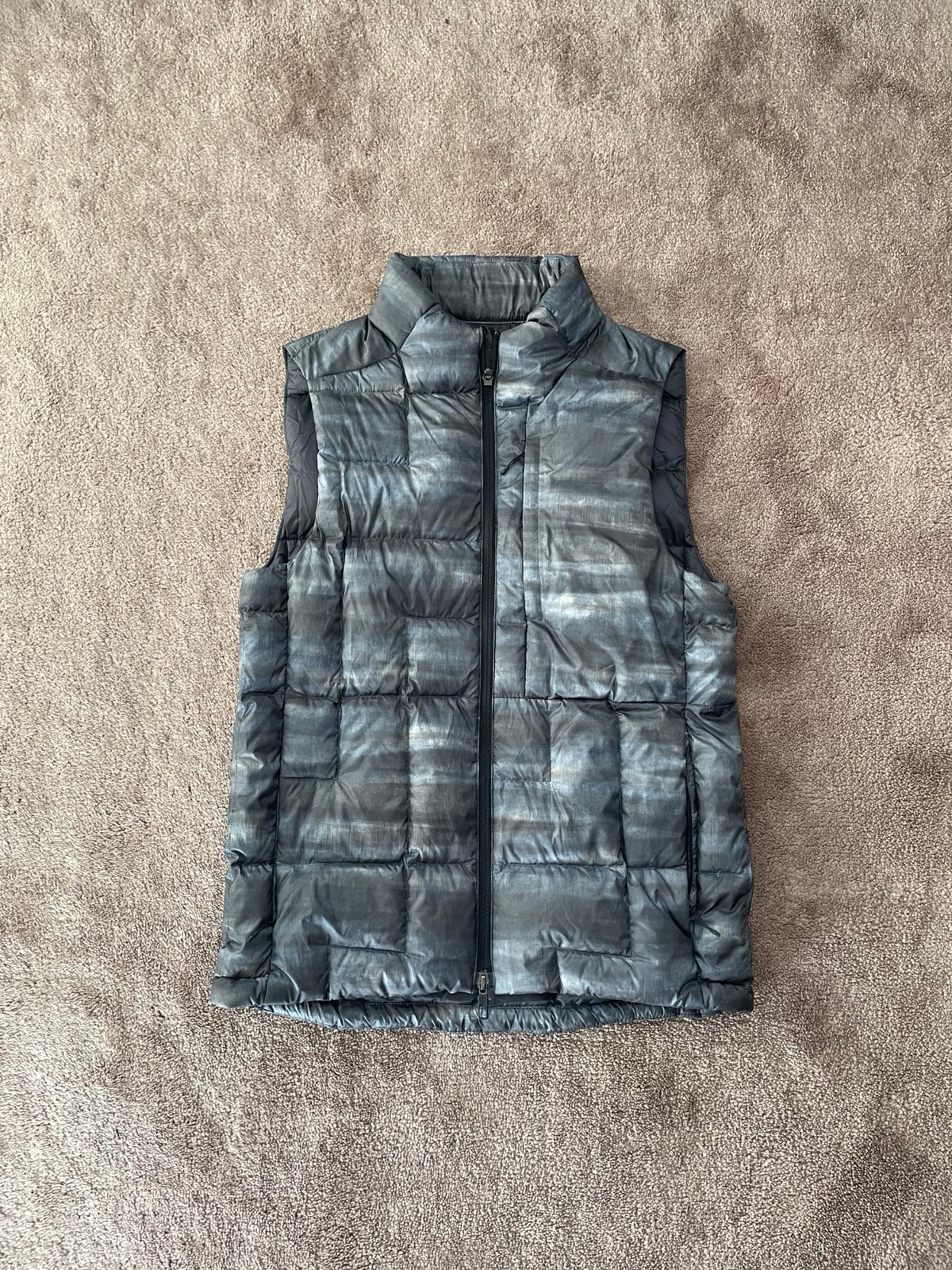 Lululemon Pack it Down Puffer Vest Men’s size Medium