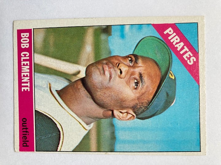Topps 1966 Roberto Clemente card