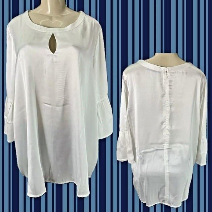 Jessica London Plus 22W Satin Eggshell Round Keyhole Neck 3/4 Bell Sleeve Blouse