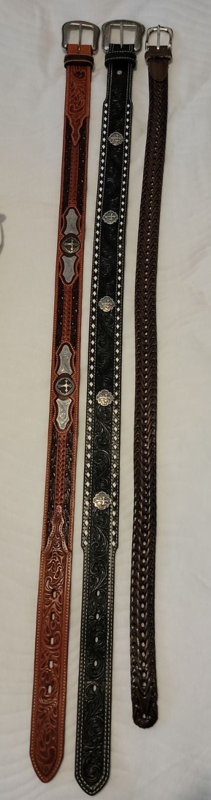 Lot of 3 belts