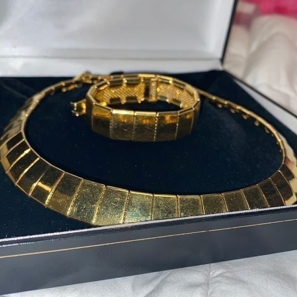 Vintage 1970s Gold Link Choker Necklace and Bracelet Set