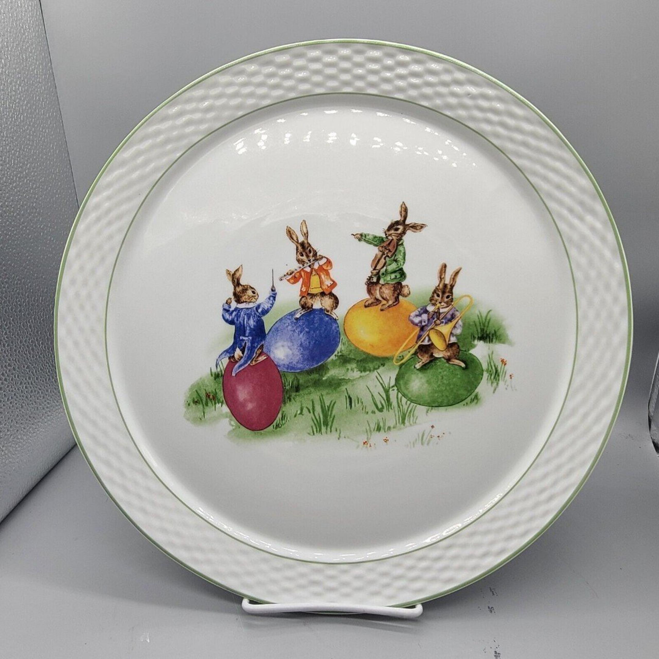 Williams Sonoma Easter Bunny Band Round Serving Platter 13" 2009 Basketweave New