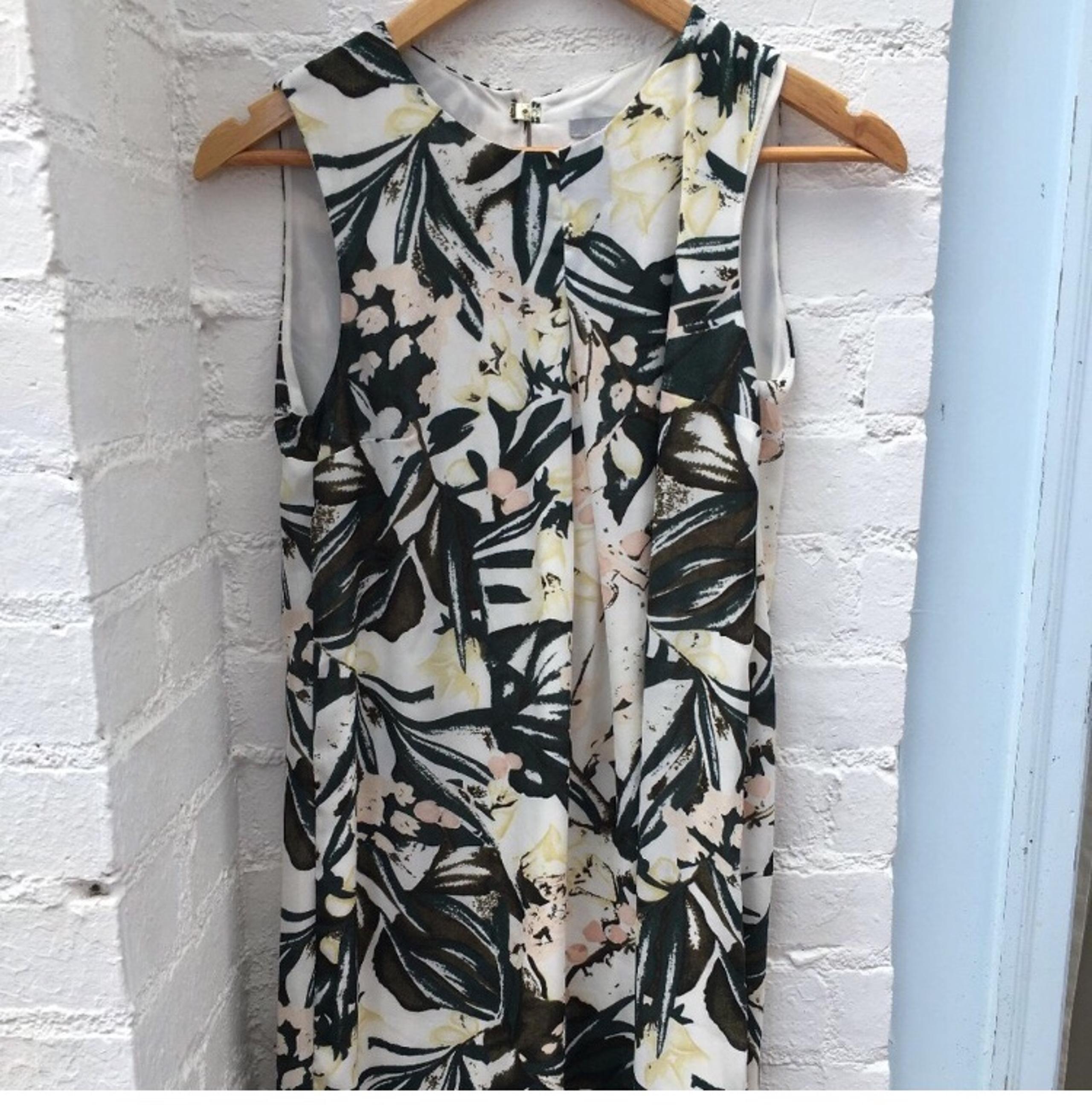 Tropical flowers Dress Sz S
