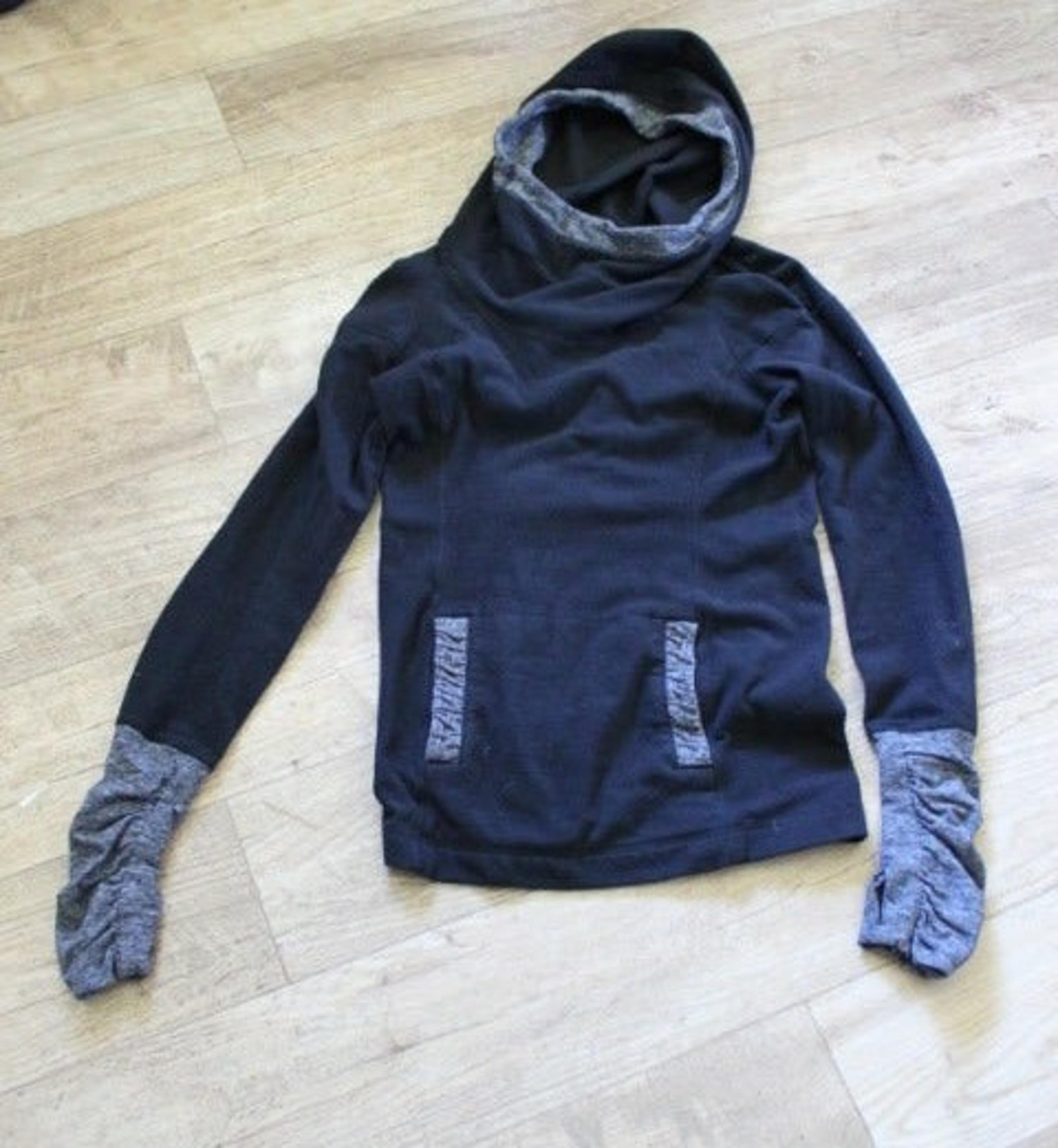 LuLu Lemon Work Out Hooded Sweater - lululemon athletica