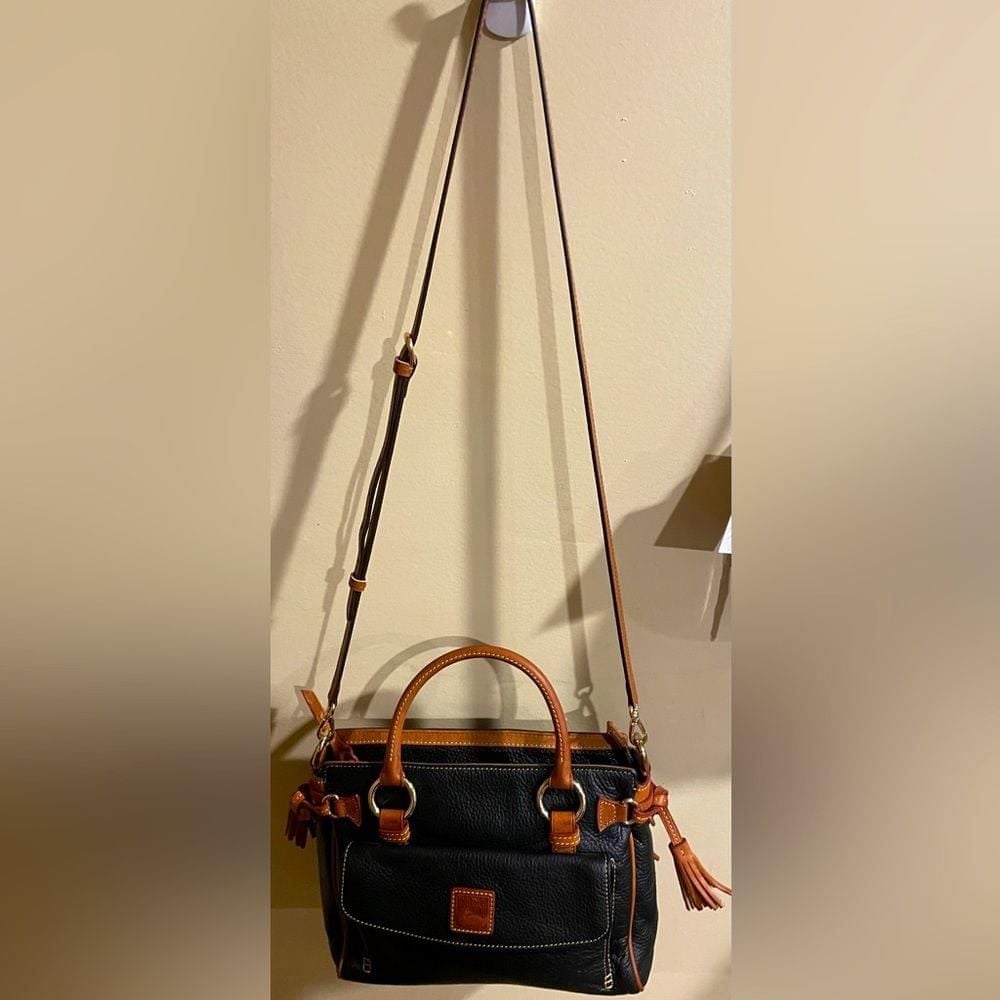 Vintage Dooney & Bourke Black &Tan Leather Satchel Excellent Condition.