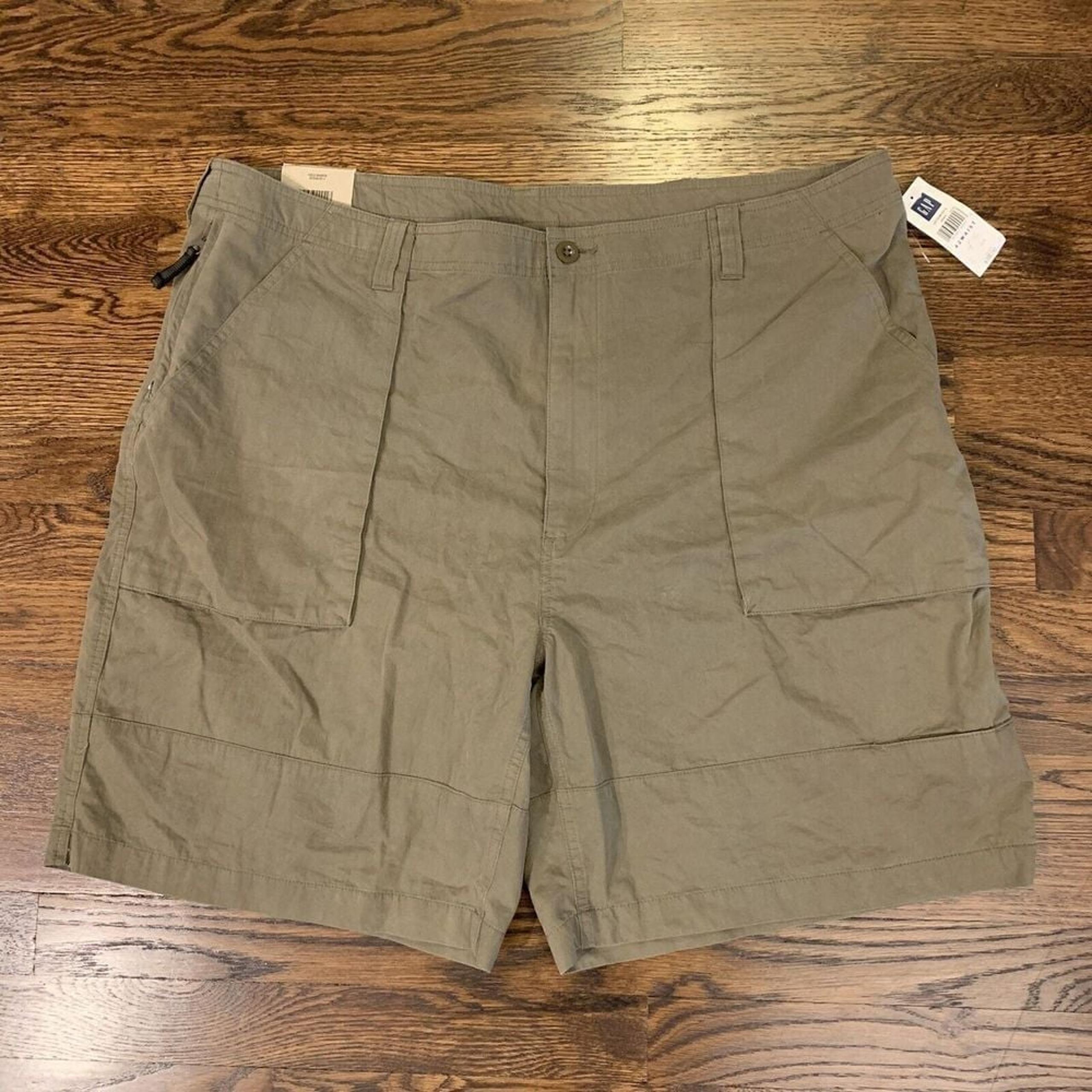 GAP Field Shorts Men's green Cargo Shorts Size 42 Cotton Nylon
