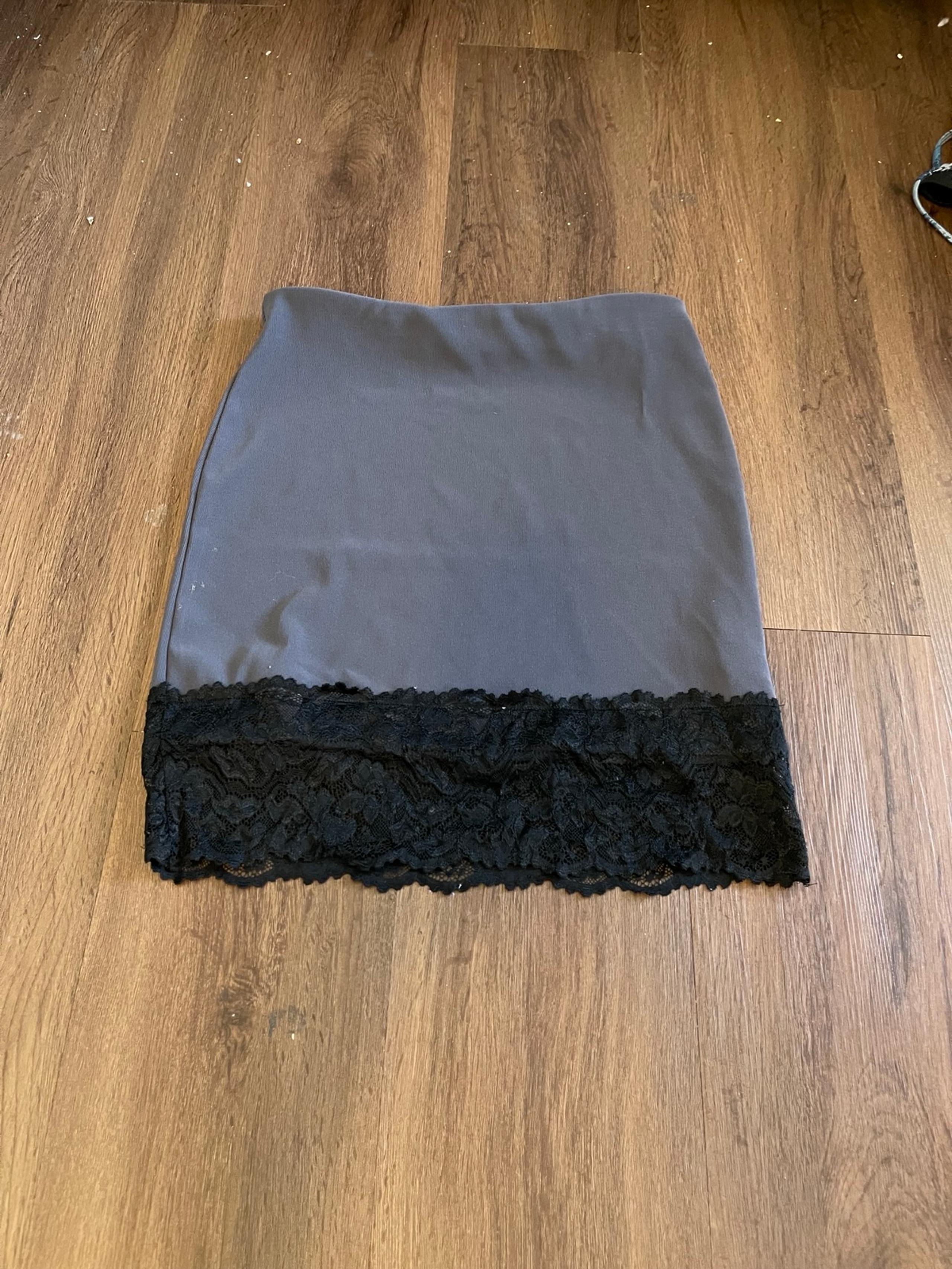 Forever 21 gray mini skirt
