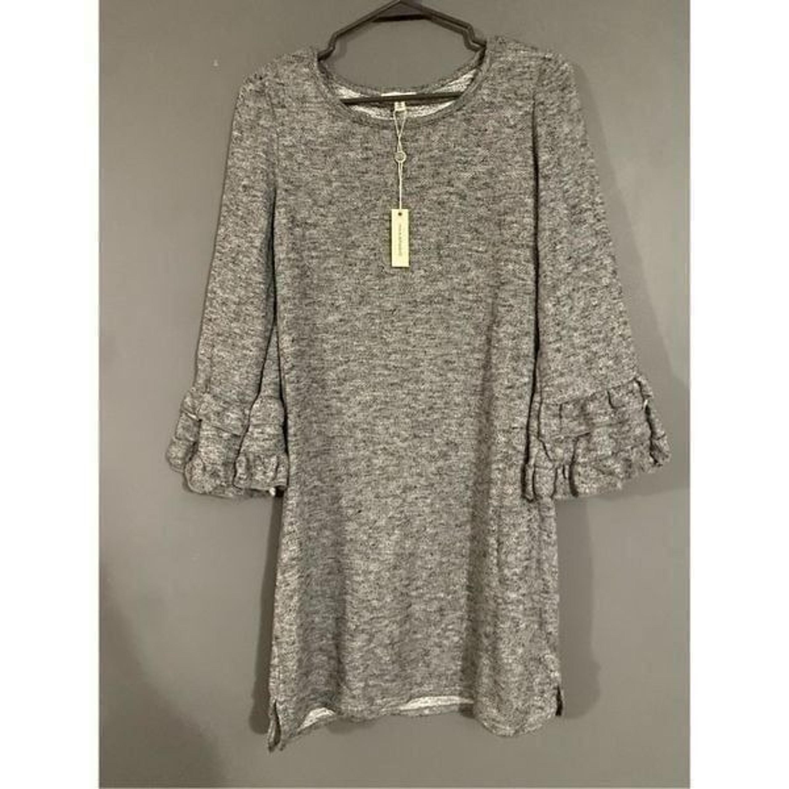 Max Studio Gray Bell Sleeve Sweater Tunic Top Dress Size Medium NWT