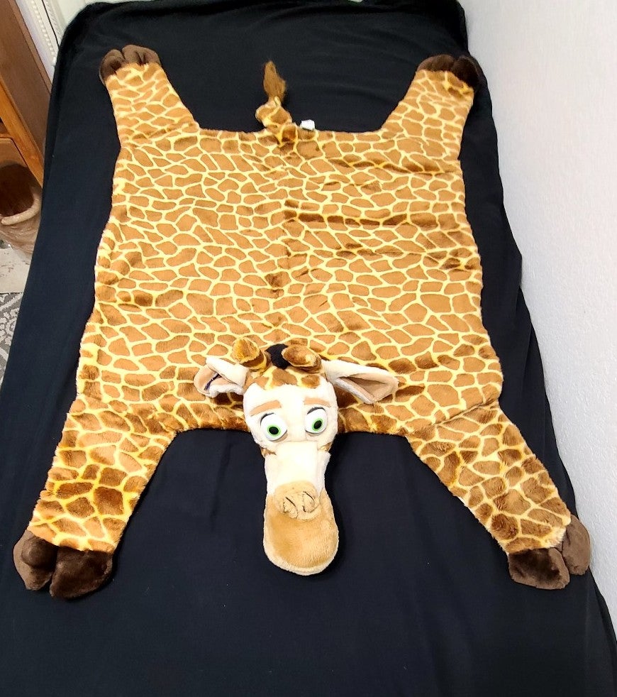 Madagascar Melman Giraffe Playmat Floor Soft Rug Plush Safari Zoo Animal Theme