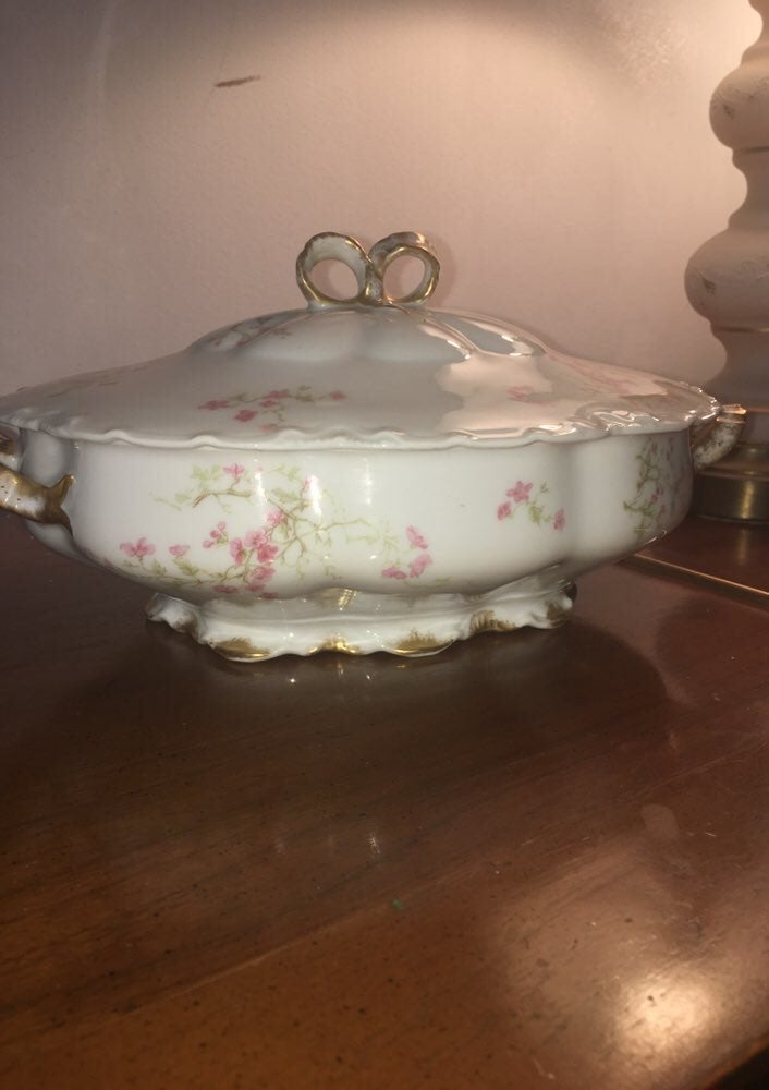 HAVILAND & CO LIMOGES Round Veg Bowl
