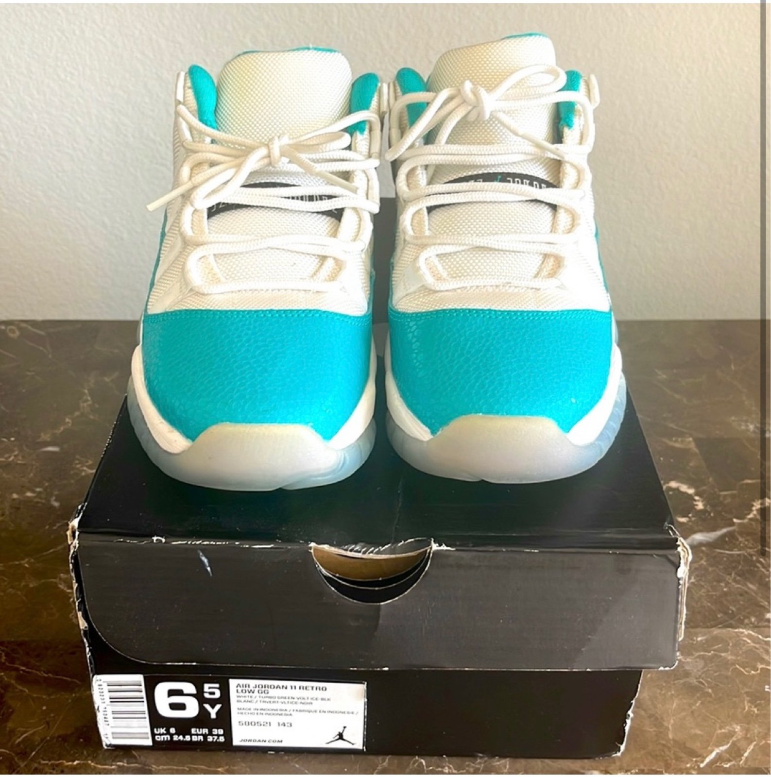 Air Jordan 11