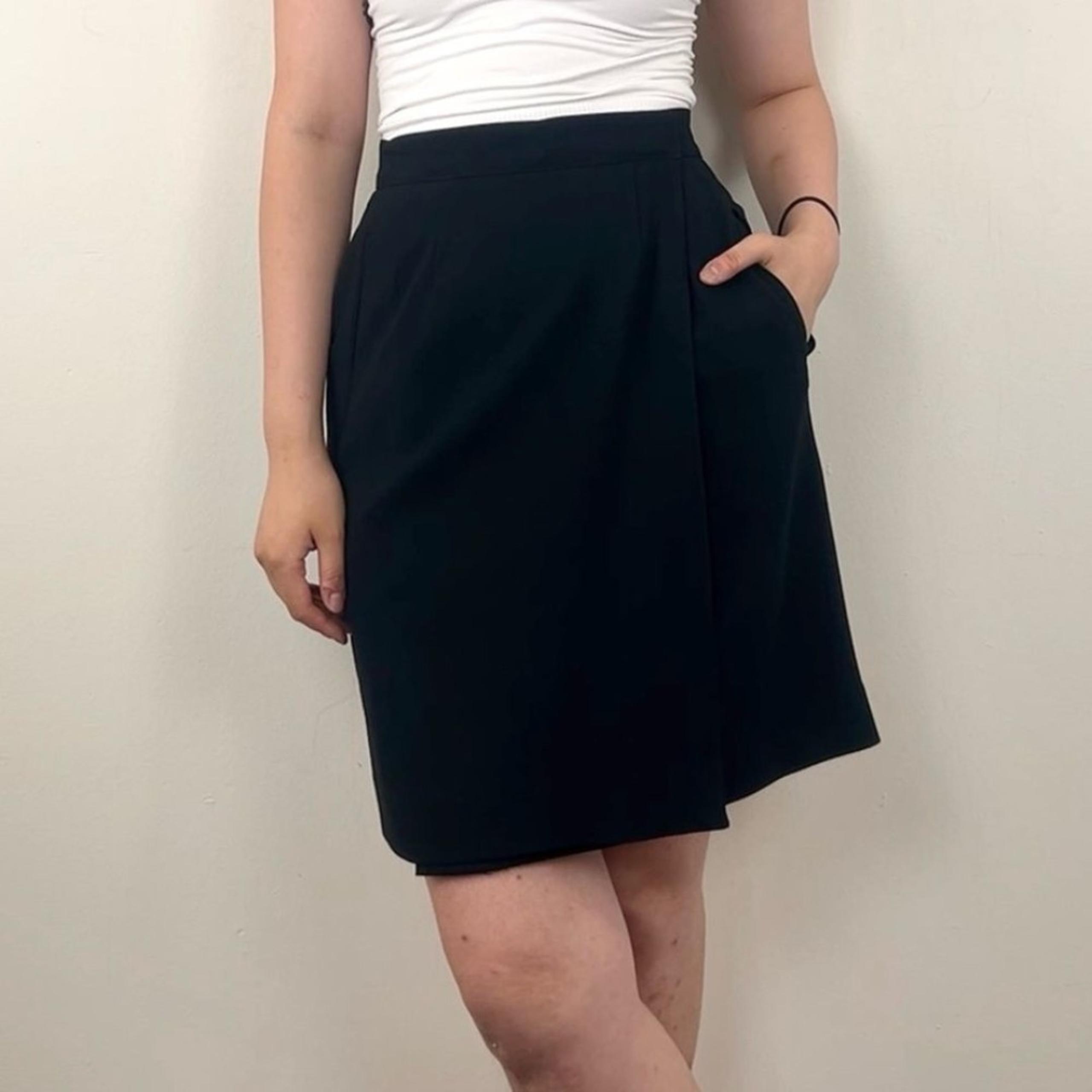 Vintage Liz Claiborn Elegant Black Wrap Mini Skirt