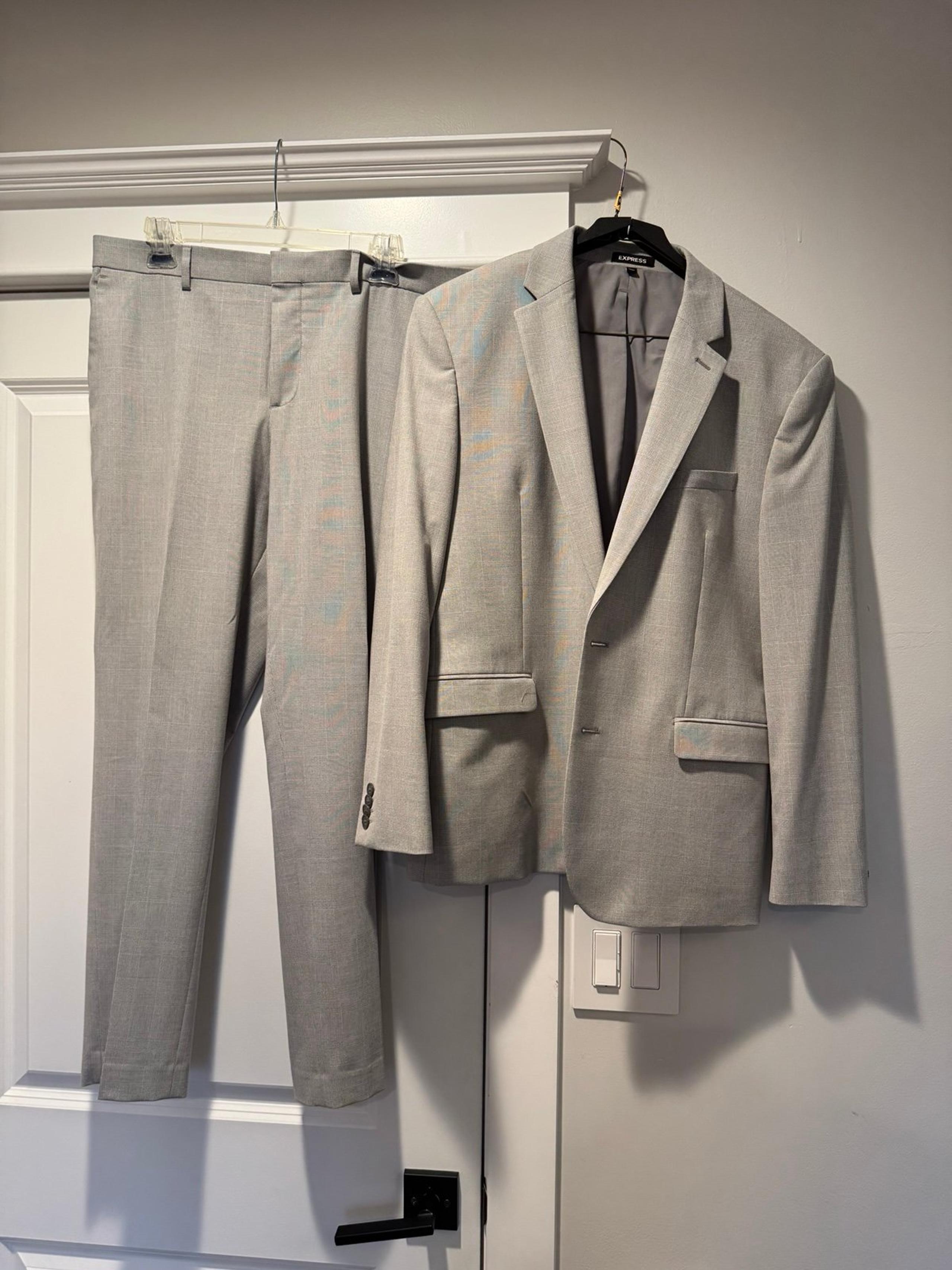 Men’s Express light gray suit