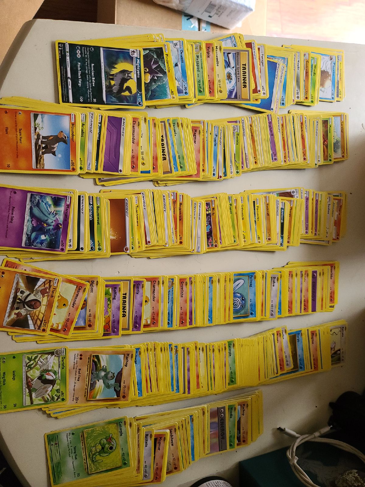 200 plus pokemon cards mix sets