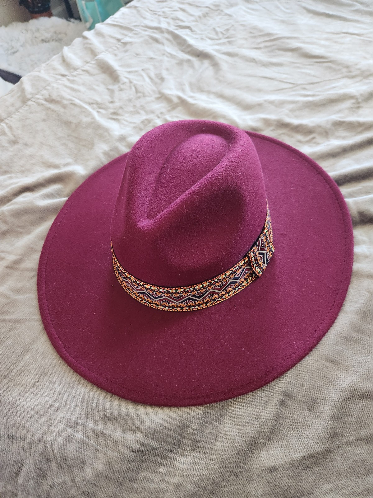 Maroon wide brim hat