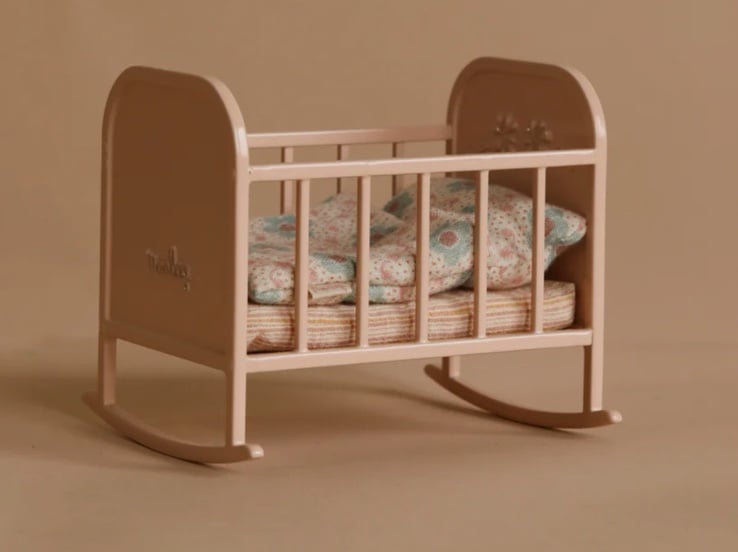 Maileg my rose cradle new in box