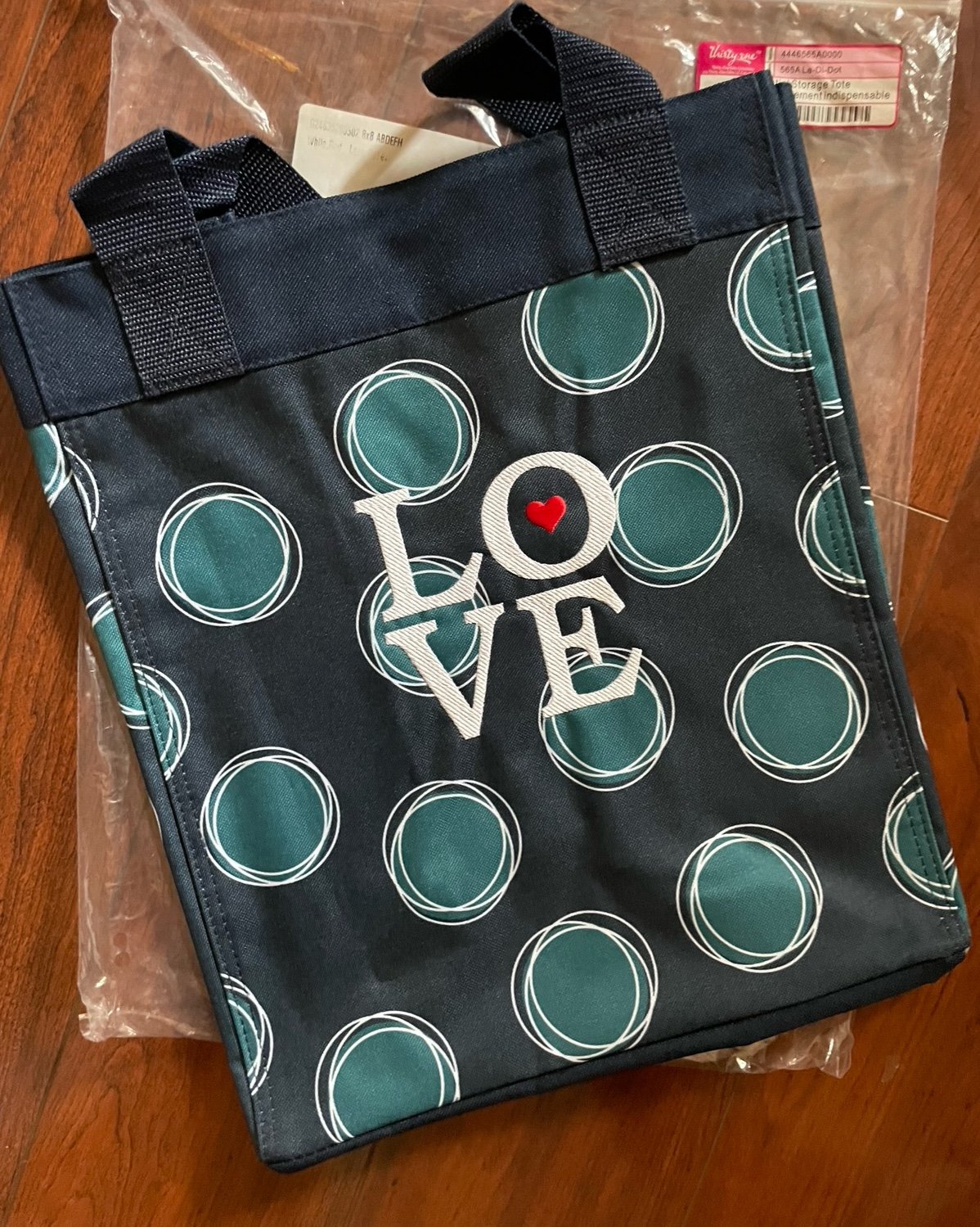 thirty one essential storage tote