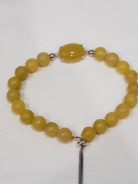 Honey Jadeite beaded bolo bracelet in Rhodium over 925 Sterling Silver 90 cts