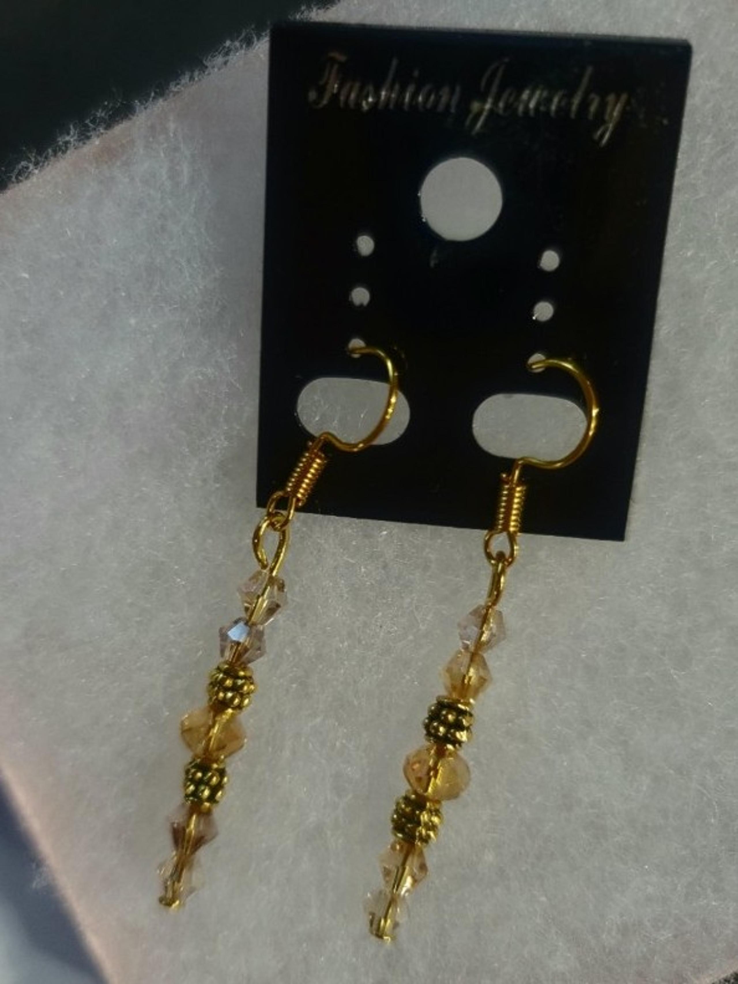 UNIQUE BOUTIQUE ORIGINAL SWAROVSKI BEADED DROPDANGLE GOLDENBUTTER  EARRINGS