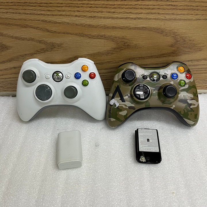 Lot Of 2 Microsoft Xbox 360 Wireless Controllers White, & Camouflage