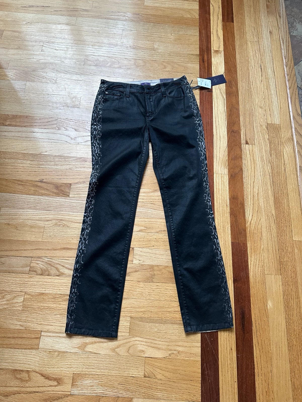 NYDJ Not Your Daughter's Jeans Faux Leather NWT Pants Animal Print sides