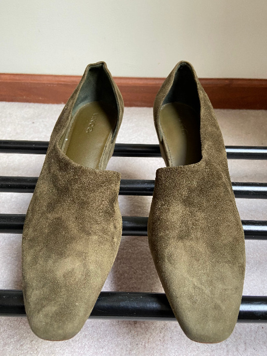 VINCE Women Barolo Suede Wedge Pumps - NEW NWOB