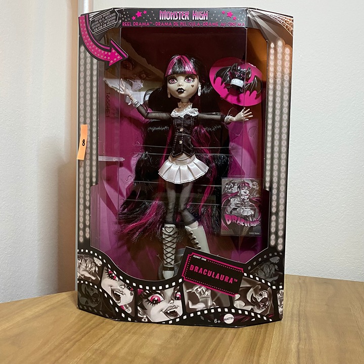 Draculaura - Monster High Reel Drama Collector Doll #8 [IN-HAND]