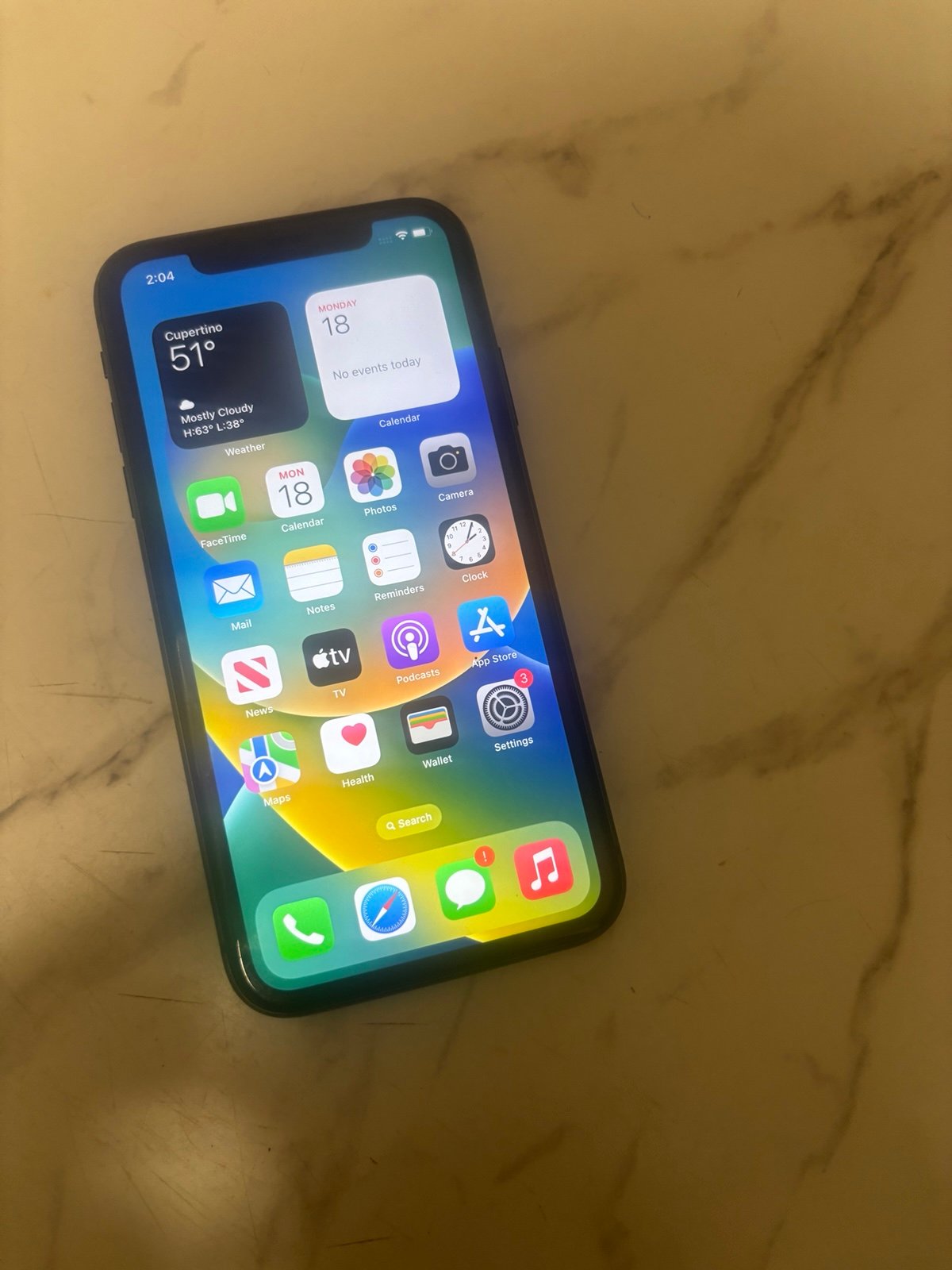 iPhone 11 64gb unlocked (read description)