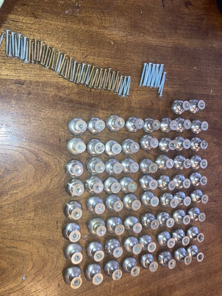 Cabinet doorknobs w/ matching screws- 66 count