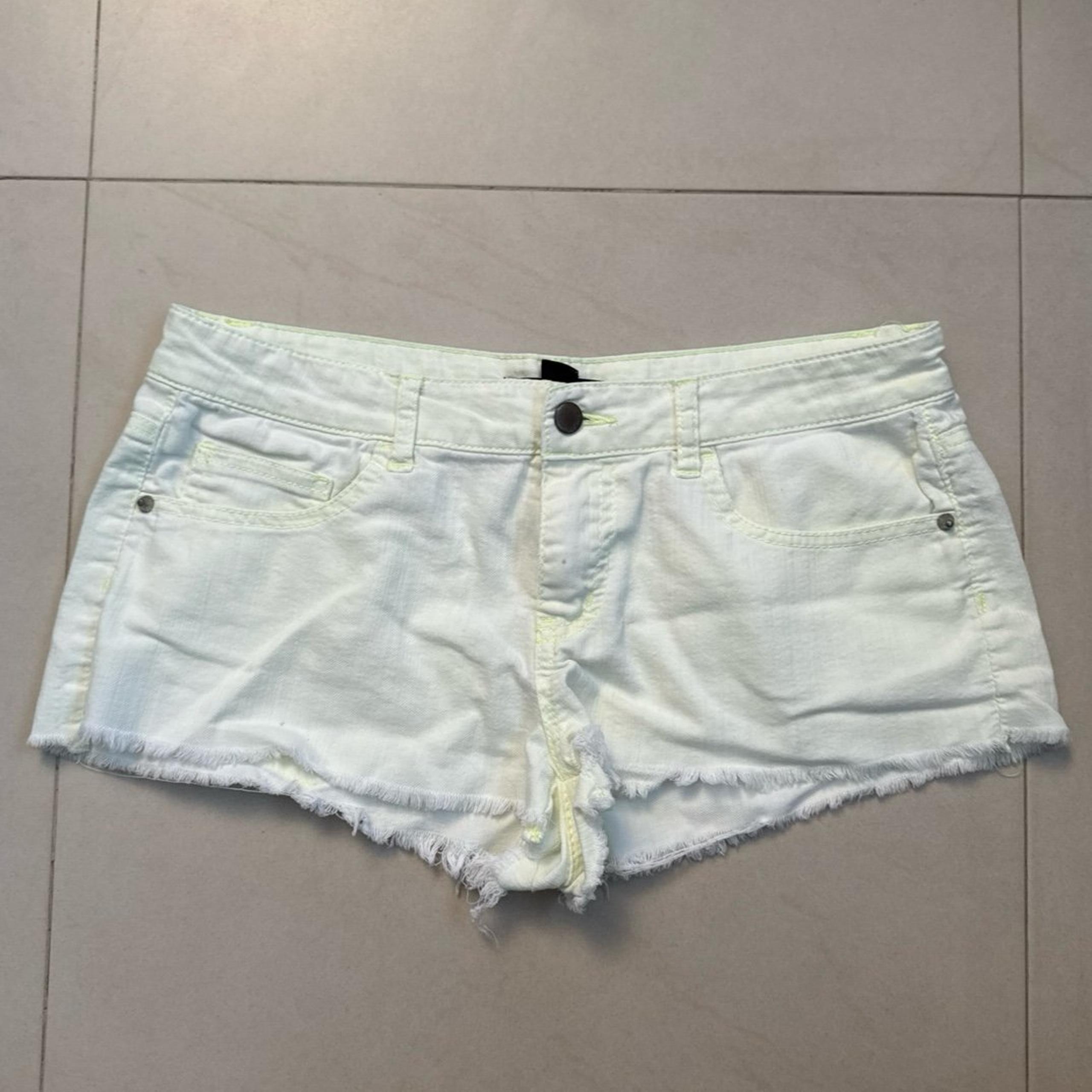 Women’s Forever 21 Light Green Shorts