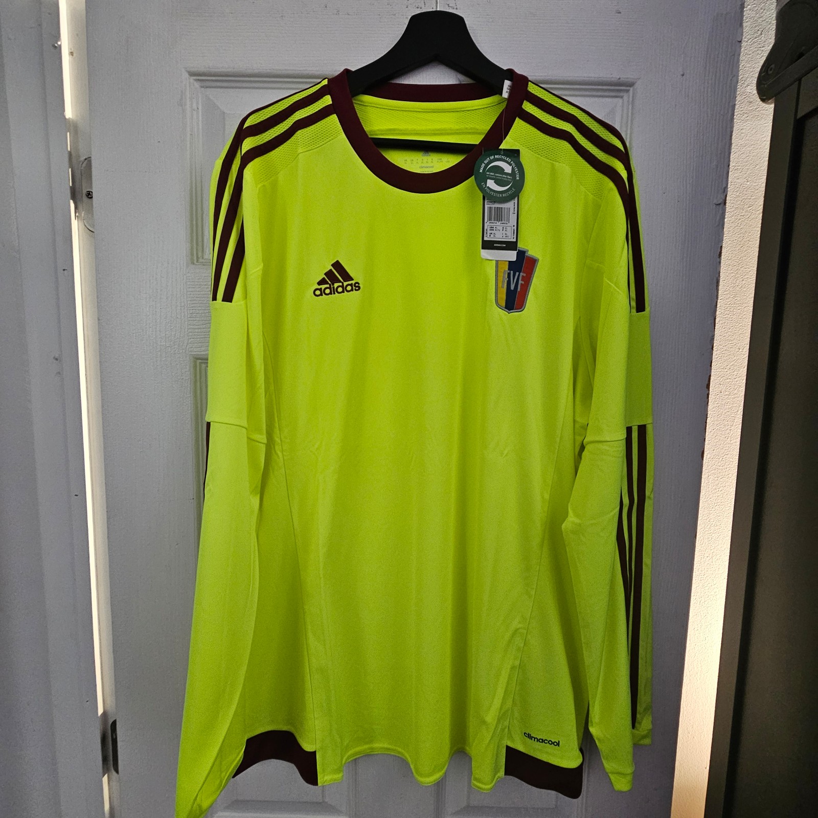 Venezuela Away 2015 2017 long sleeve no fake xl