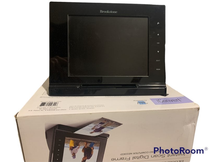 Brookstone digital frame