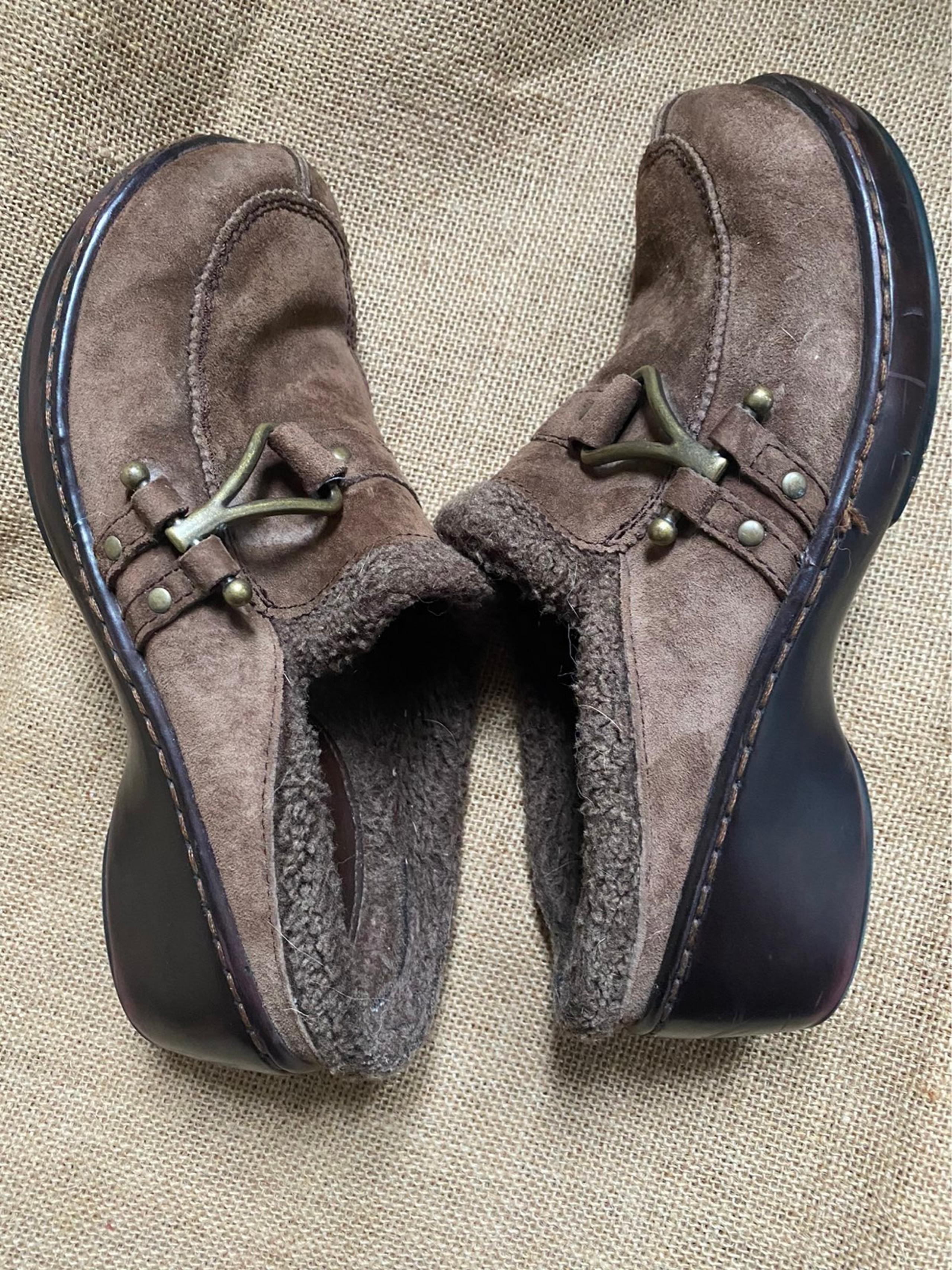 Klogs brown cozy mule size 9w