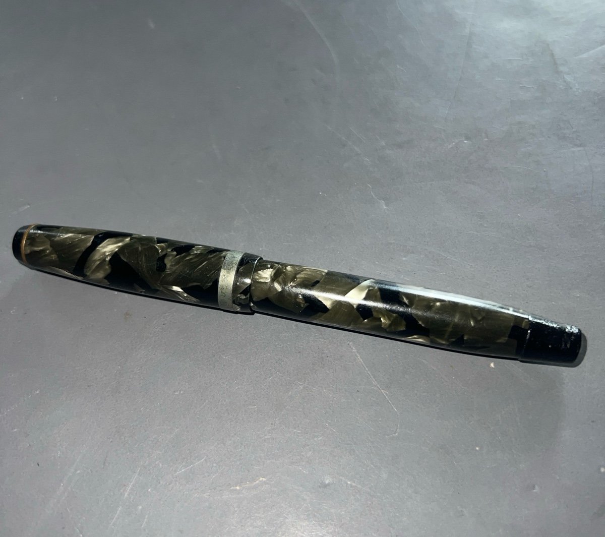 Antique Vintage - PARKER DELUXE CHALLENGER Gray Pearl Marble Fountain Pen