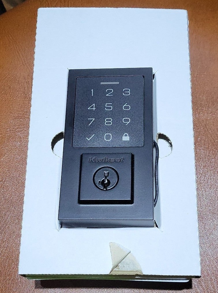 Kwikset SmartCode 916CNT Touchscreen Electronic Deadbolt with Smartkey and Z-Wav