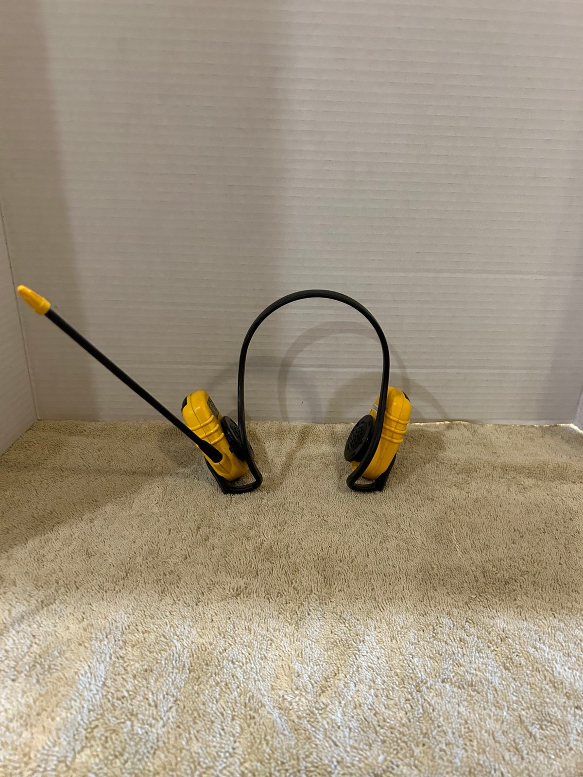 Vintage AM/FM Headphones