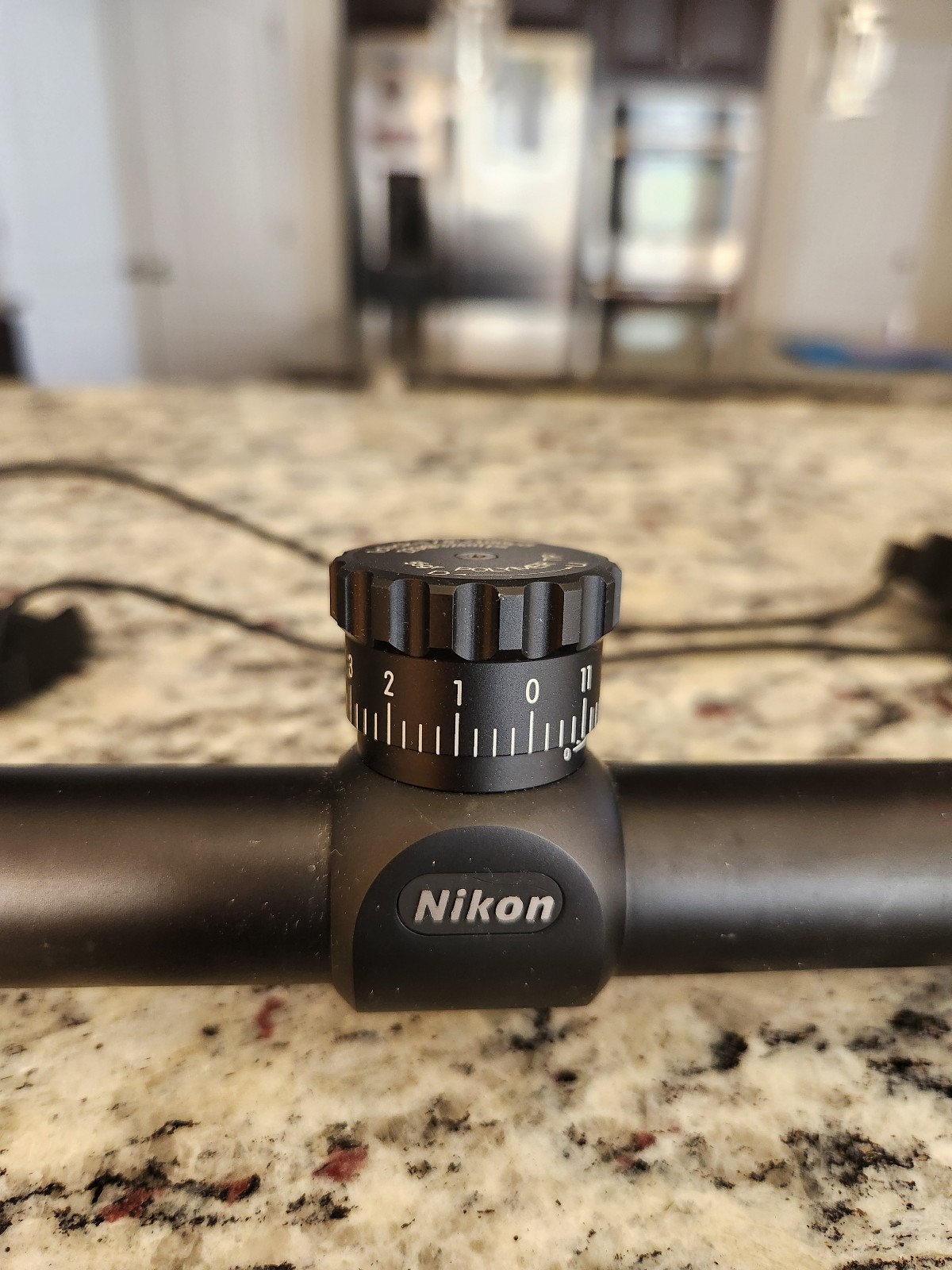 Nikon P-223 3-9x40 Matte BDC 600 Rifle Scope w/ bikini lens cover, cleaningcloth