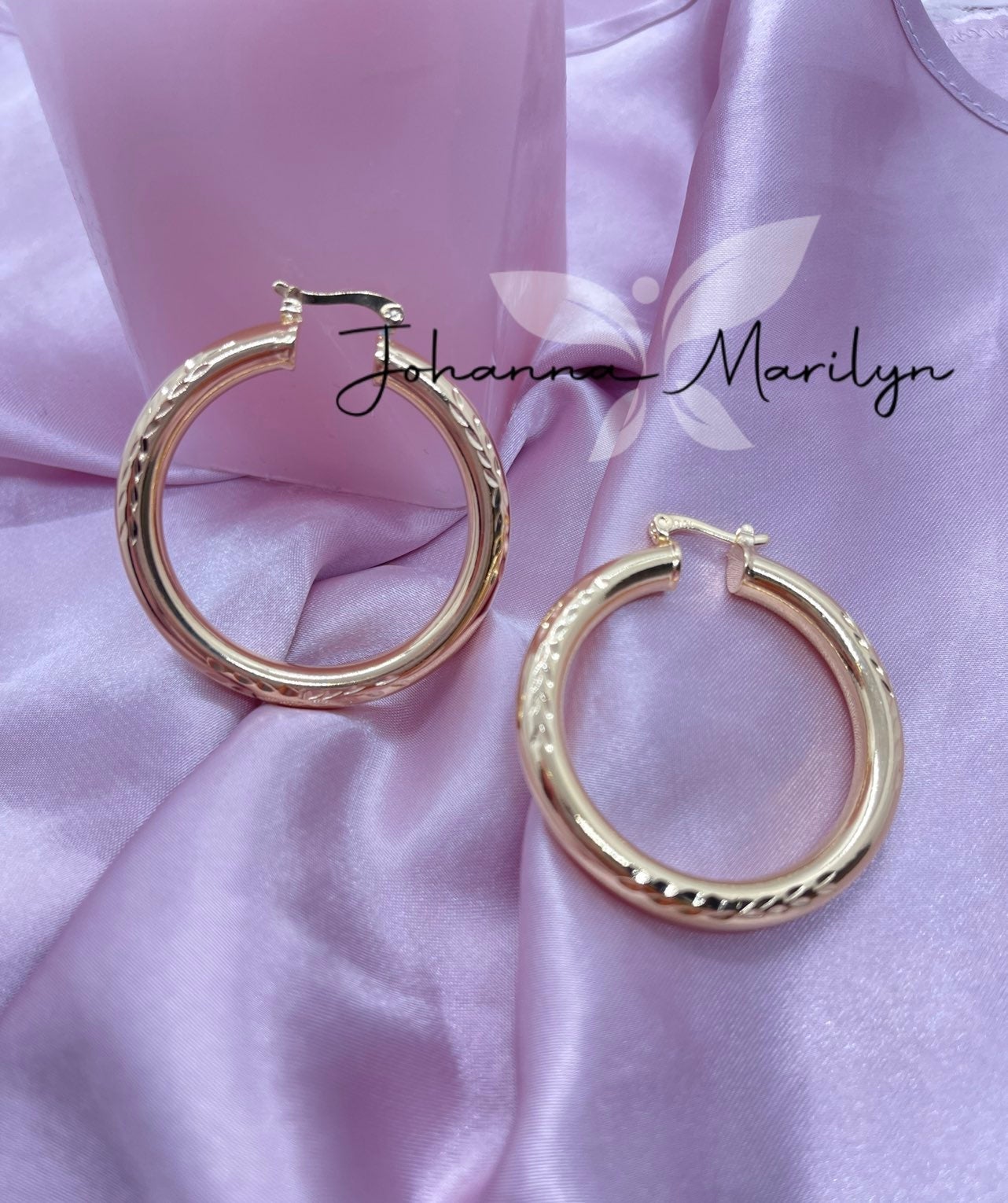 18k Gold Filled Diamond Cut Hoop Earring 1.5 ✨