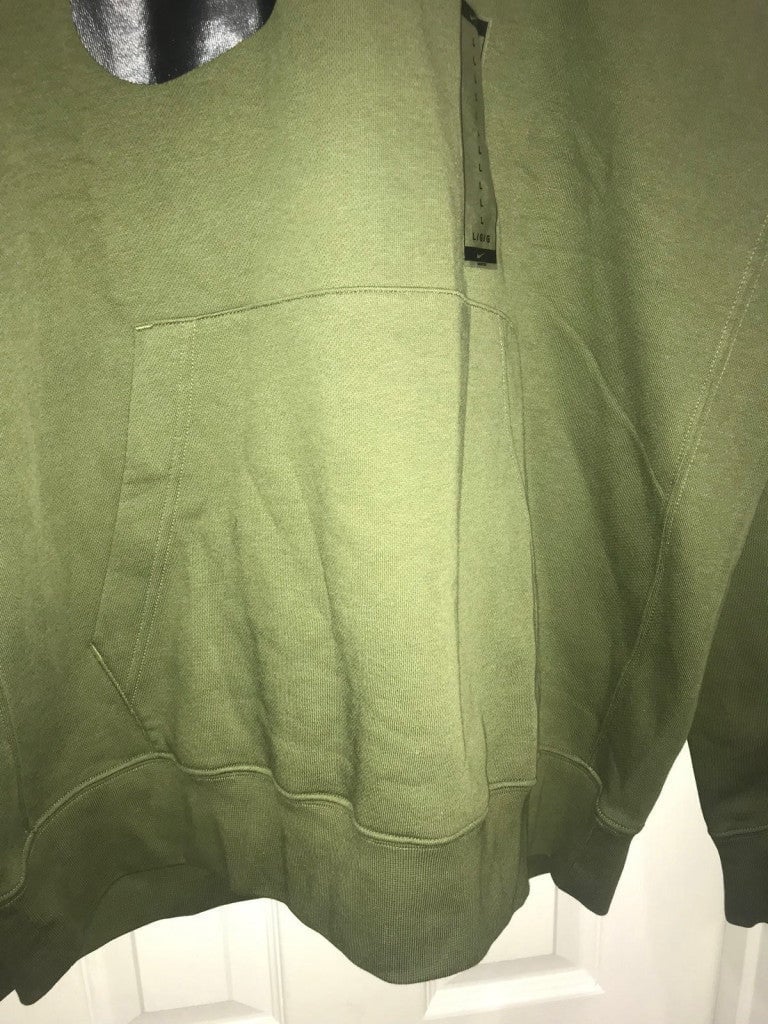 Nike Sport Essential Pullover Hoodie Green Large - detail