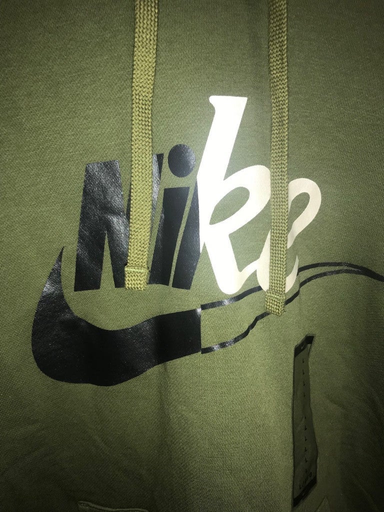 Nike Sport Essential Pullover Hoodie Green Large - detail
