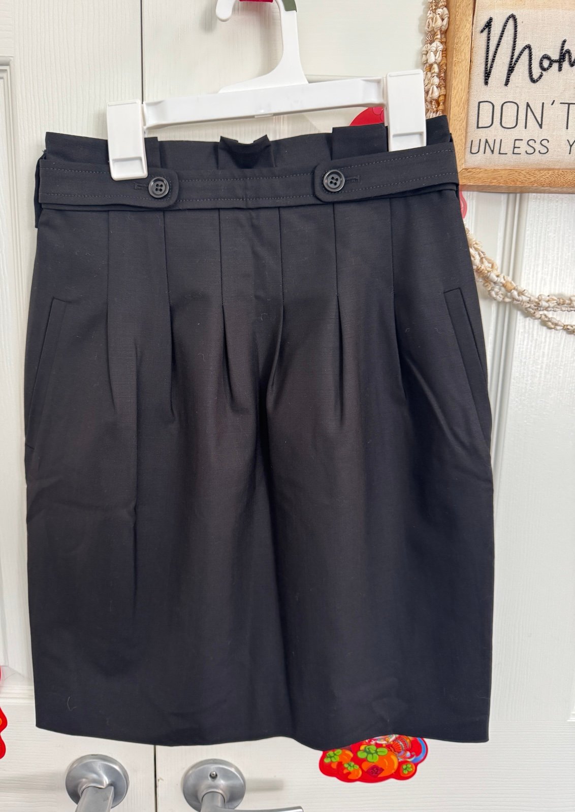 BCBGmaxazria black pleated skirt