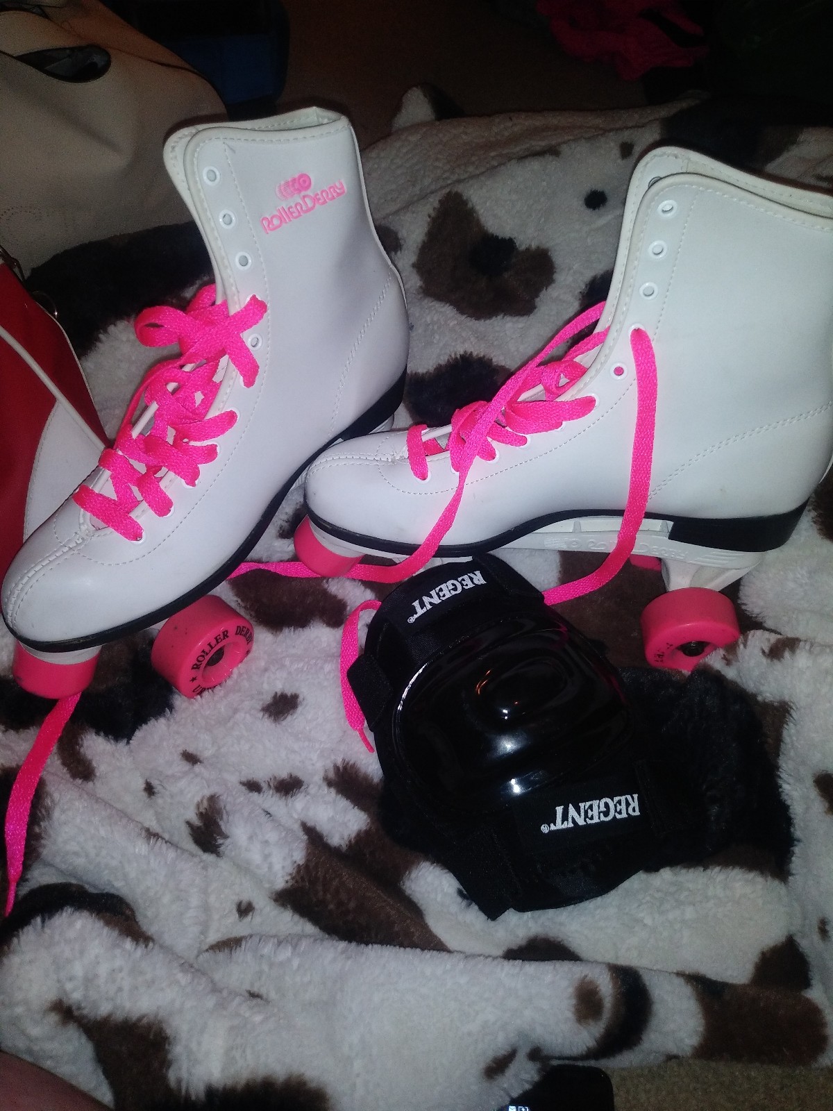 Roller derby skates