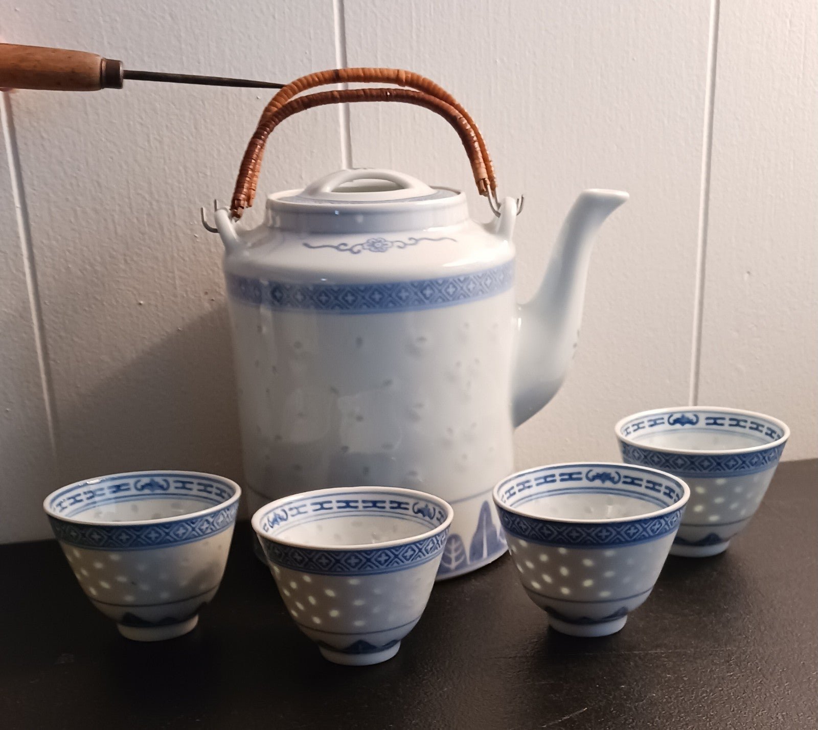Vintage Tea Set Porcelain Chinese Teapot and Four Cups Rice Eyes Blue White